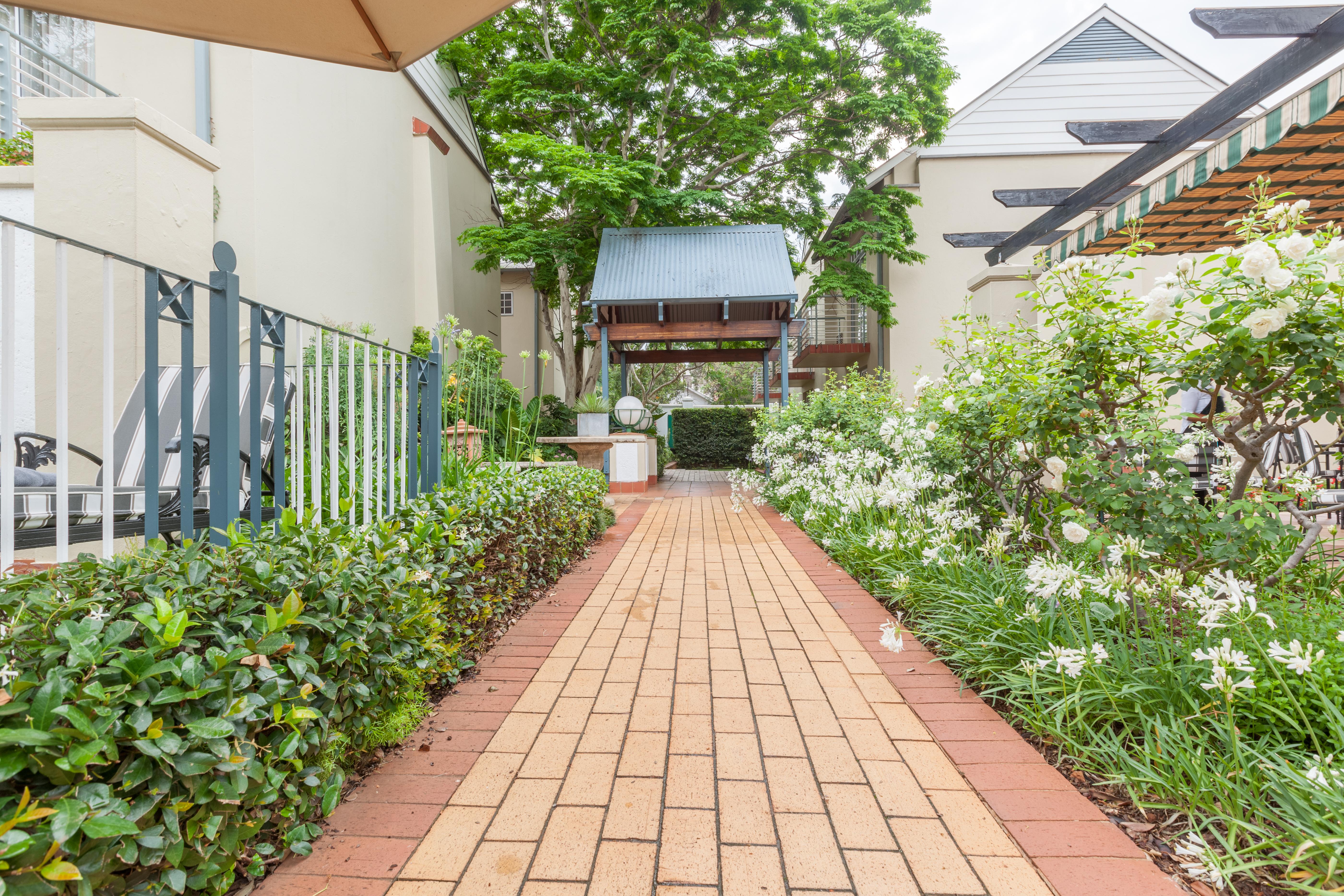 Courtyard Hotel Arcadia Pretoria-Noord Exterior foto